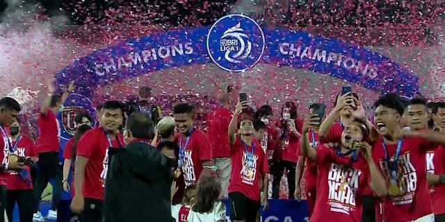 VIDEO: Melihat Closing Ceremony dan Penyerahan Gelar Juara BRI Liga 1 Kepada Bali United