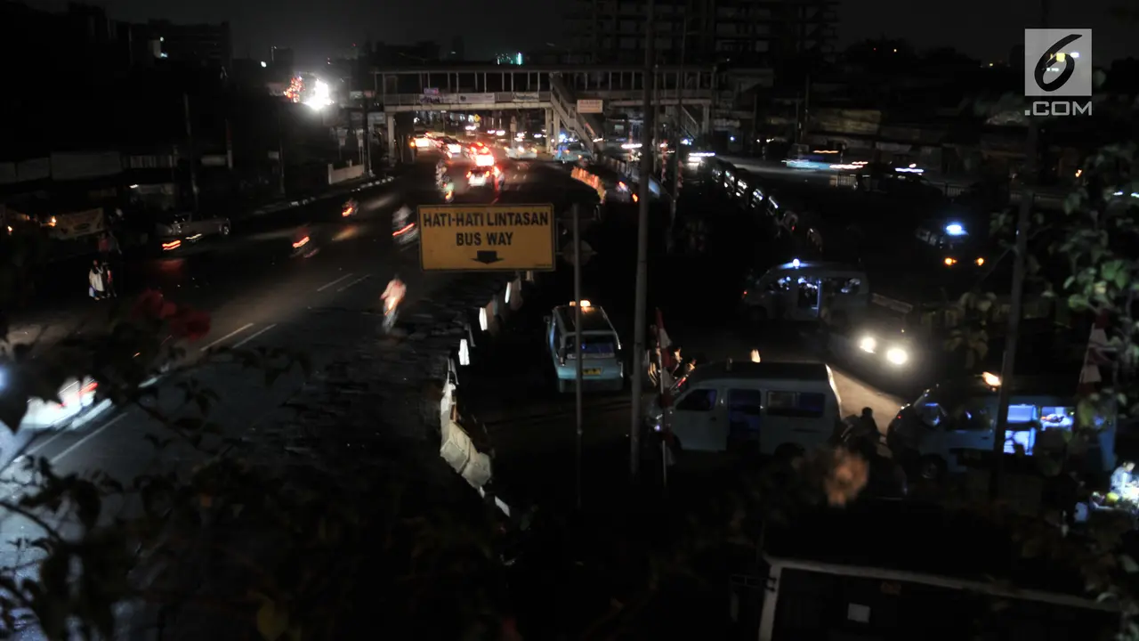 Ketika Malam Tanpa Listrik di Ibu Kota
