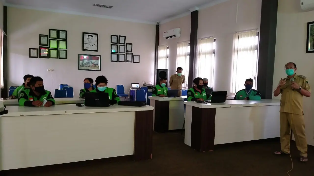 Kantor Camat dan Desa di Banyuwangi Fasilitasi Warga yang Ingin Daftar Kartu Prakerja
