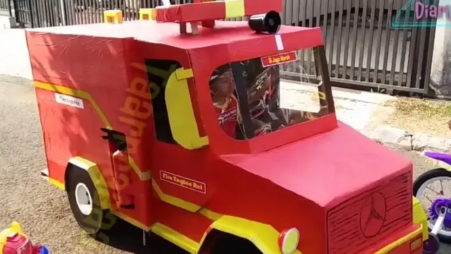 7 Potret Ide Kreatif Sepeda Hias Bertema Tank dan Pesawat Untuk Karnaval