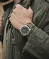 Jam tangan andalan tentara,Hamilton Khaki Field. Bentuk casing 44mm yang ramping, jarum nikel dengan radium Super-LumiNova  lama dan desain dial dengan karakteristik militer minuterie memberikan pengaruh yang jelas dari jam tangan tentara klasik ini. (dok/Hamilton).