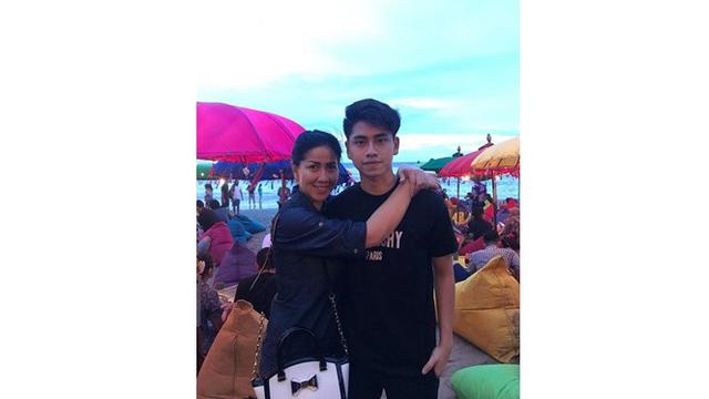 5 Potret Kedekatan Venna Melinda Dengan Putranya Athalla Naufal, Mesra Banget