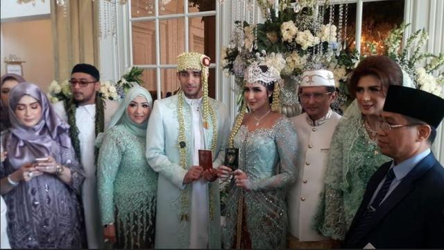 Mantan istri Tommy Kurniawan, Tania Nadira Resmi Menikah (Foto: Sapto Purnomo)
