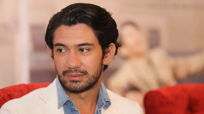 [Bintang] Reza Rahadian dan Habibie