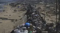 Pasukan Israel juga menyatakan bahwa operasi militernya yang diperluas di Kota Gaza telah dimulai dan memperingatkan penduduk untuk meninggalkan wilayah tersebut. (AP Photo/Abdel Kareem Hana)