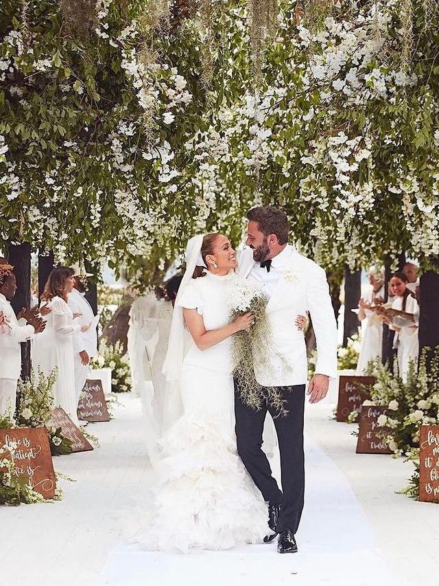 Potret pesta pernikahan Jennifer Lopez dan ben Affleck di Georgia. (Foto: Instagram/wed_vibes)