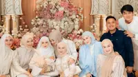 Potret aqiqah anak kedua Rizky Billar dan Lesti Kejora. (credit:instagram.com/marginw)