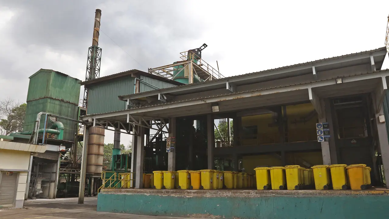 Incinerator Adalah Alat Pembakar Limbah Padat, Ini Manfaat dan Komponen Alatnya
