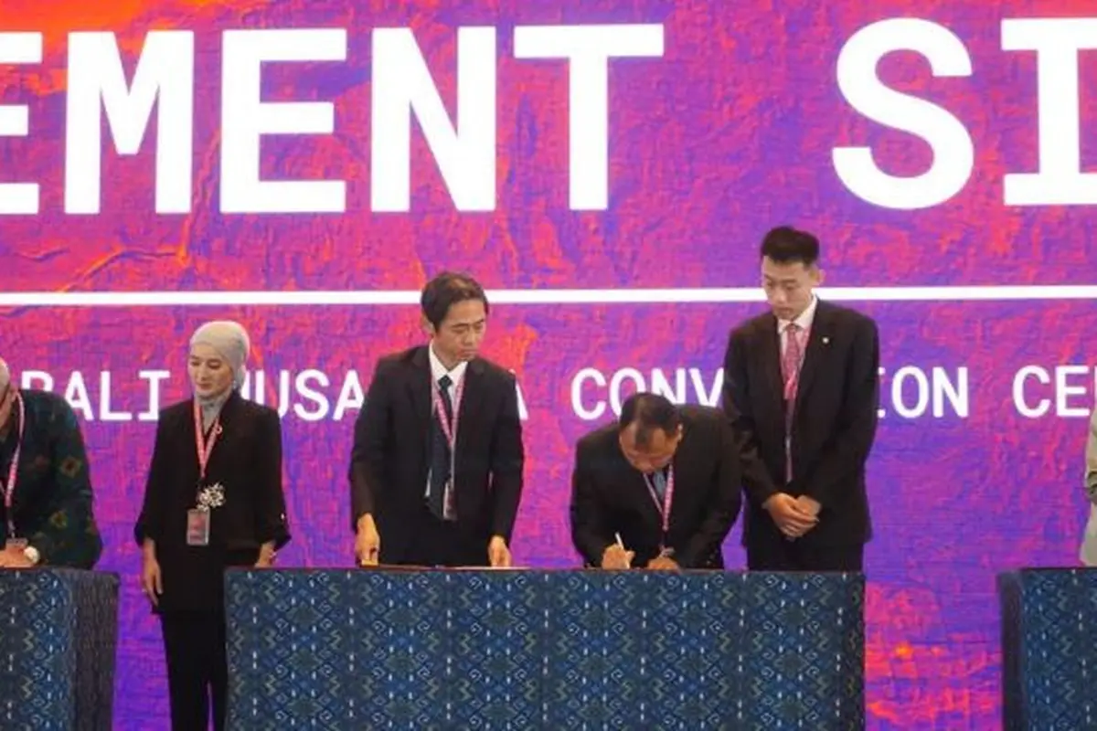 PT Wijaya Karya Tbk (WIKA) tanda tangani kerja sama proyek pembangunan Lumut Balai unit 2 dengan Mitsubishi Corporation dan SEPCOIII Electric Power Construction Co Ltd, Jumat, 11 November 2022 (Foto: Wika)