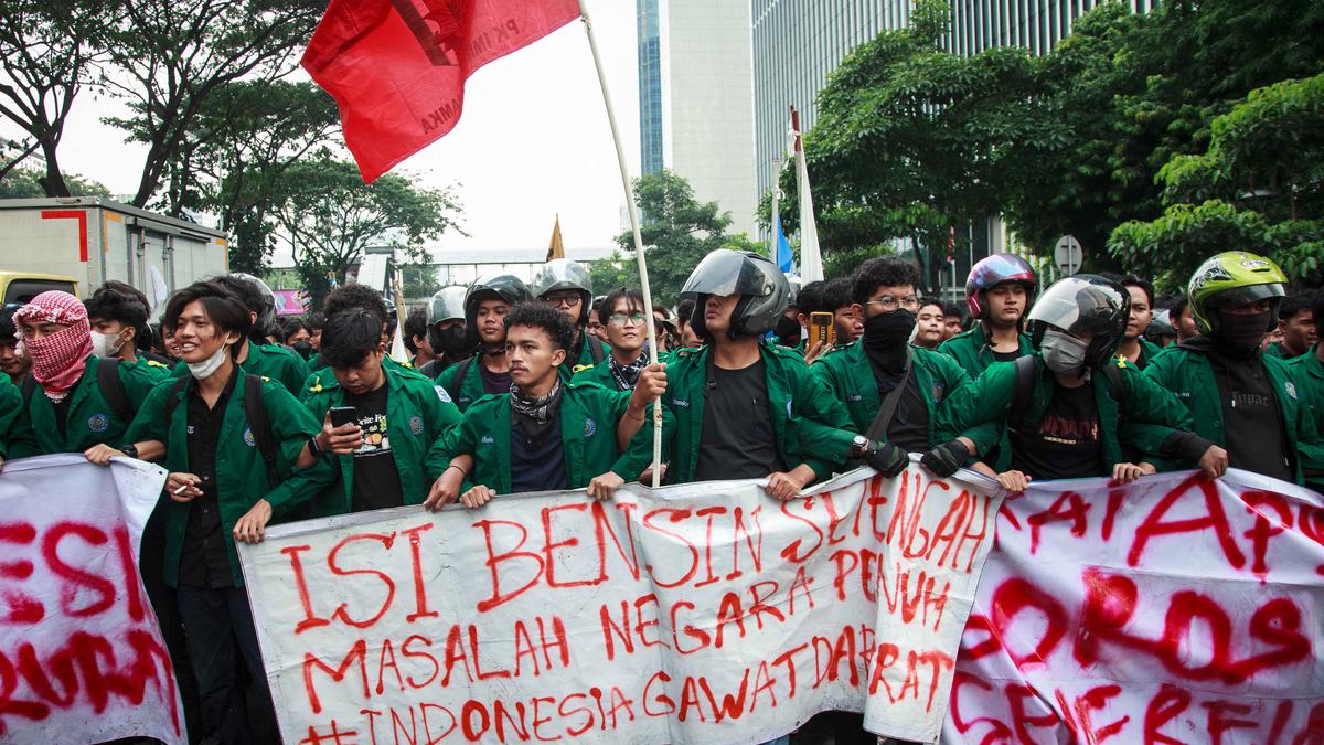 Tuntut Evaluasi Berbagai Kebijakan, Mahasiswa Indonesia Kembali Gelar Unjuk Rasa