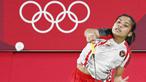 Wakil Indonesia, Gregoria Mariska Tunjung, berhasil memastikan satu tempat di babak perempat final bulutangkis nomor tunggal putri Olimpiade Tokyo 2020, Rabu (28/7/2021). (Foto: AFP/Alexander Nemenov)