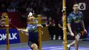 Pada gim ketiga, Sabar Karyaman Gutama/Moh Reza Pahlevi Isfahani bangkit dan menuntaskan pertandingan dengan skor 21-18. (Liputan6.com/Helmi Fithriansyah)