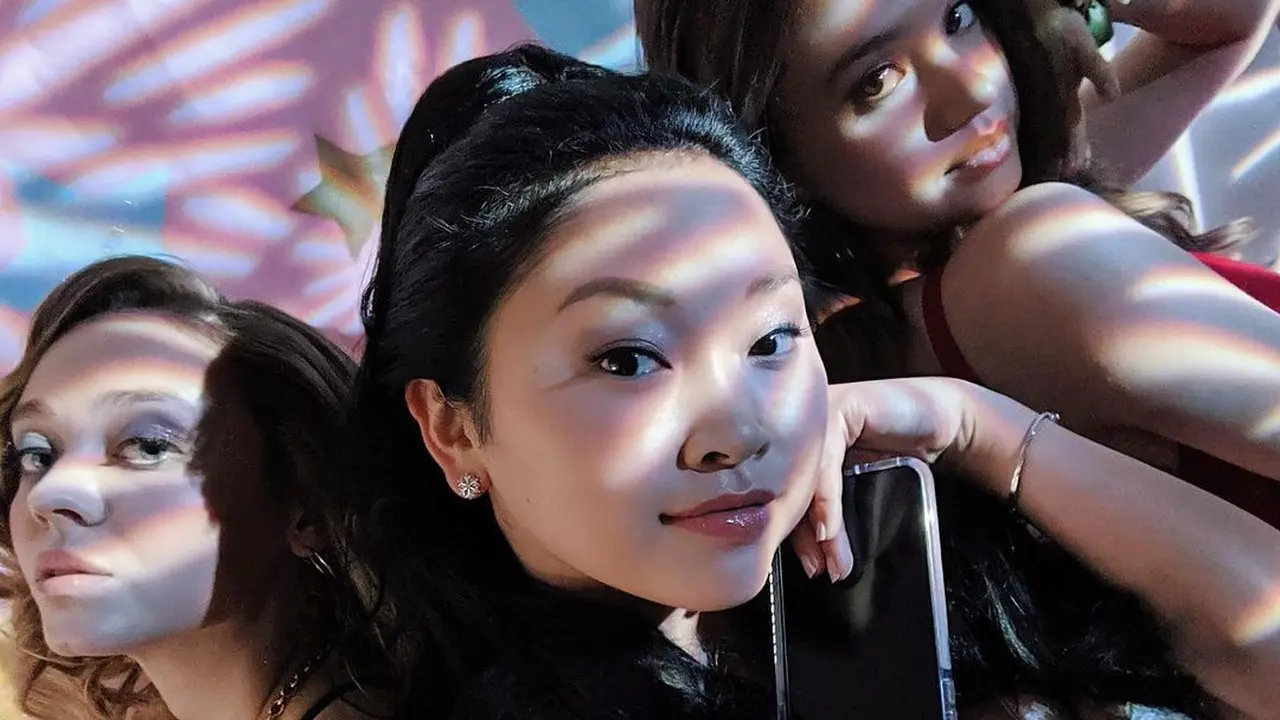 Lana Condor dalam Serial To All The Boys 3