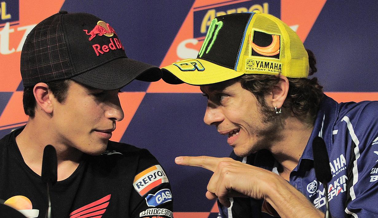 Rossi juga dianggap menjadi biang keladi karena secara terang-terangan menuduh Marquez membantu Jorge Lorenzo di depan awak media. (Foto: AFP/Josep Lago)