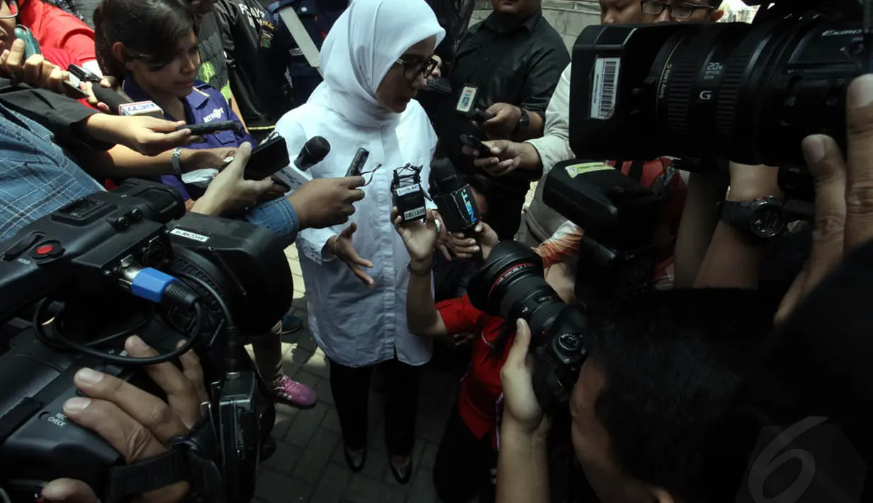 Iti Octavia Jayabaya sudah pernah menjalani pemeriksaan sebagai saksi ketika KPK melakukan pemberkasan terhadap Ratu Atut Chosiyah dan Tubagus Chaeri Wardana alias Wawan, Jakarta, (21/10/14). (Liputan6.com/Panji Diksana)