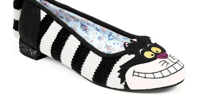 9 Macam Sepatu yang Terinspirasi oleh 'Alice In Wonderland'