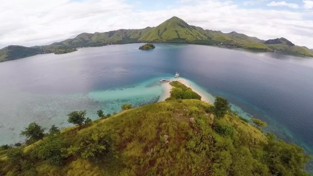 Fam Trip Media - Dive Operator Thailand Naikkan Pamor Labuan Bajo