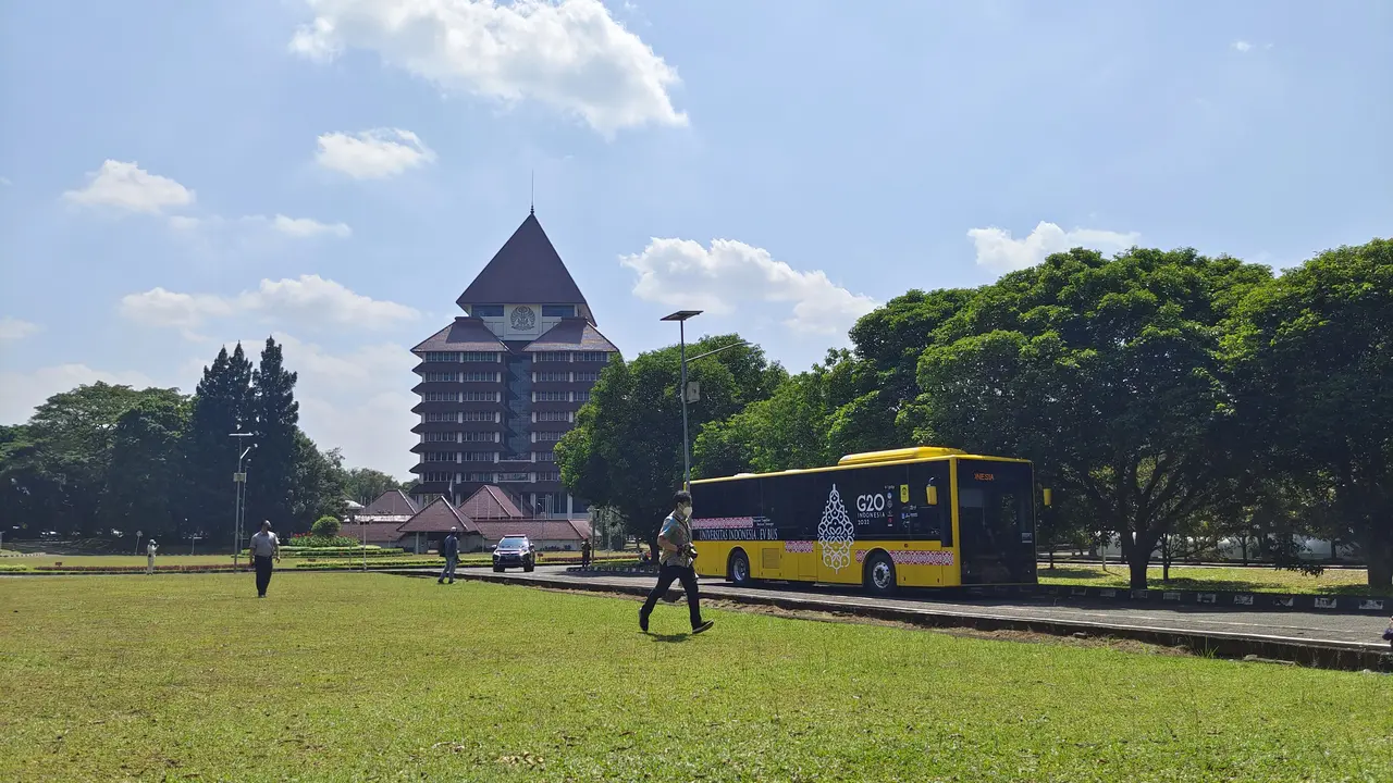 Kampus Universitas Indonesia (UI). Ketahui Biaya Daftar dan Jadwal Jalur Mandiri UI dan ITB 2022(Liputan6.com/Dicky Agung Prihanto)