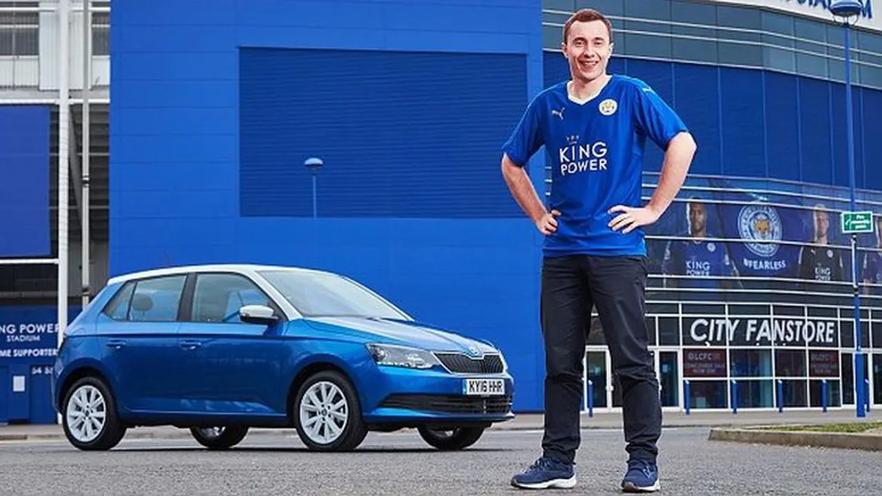 Leicester City Berprestasi Bikin Penjualan Mobil Biru Meroket