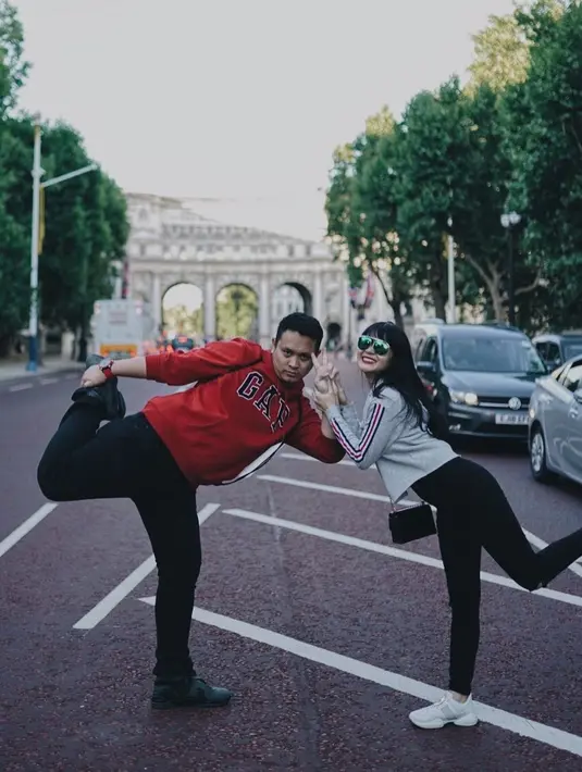 Gilang Dirga dan Adiezty Firza (Instagram/adieztyfersa)