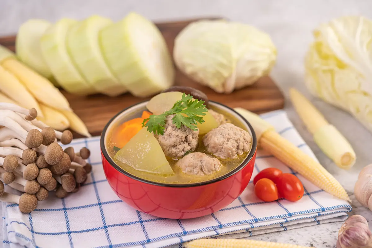 sop sayur bakso
