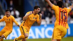 Penyerang Barcelona, Luis Suarez, mencetak 4 gol dan 3 assist saat mengalahkan Deportivo La Coruna pada lanjutan La Liga di Stadion Riazor, La Coruna, Kamis (21/4/2016) dini hari WIB. (AFP/Miguel Riopa)
