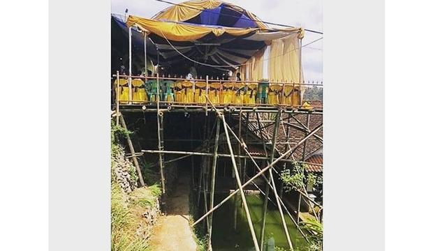 6 Tempat Nikahan Ini Anti-mainstream, Bikin Geleng Kepala
