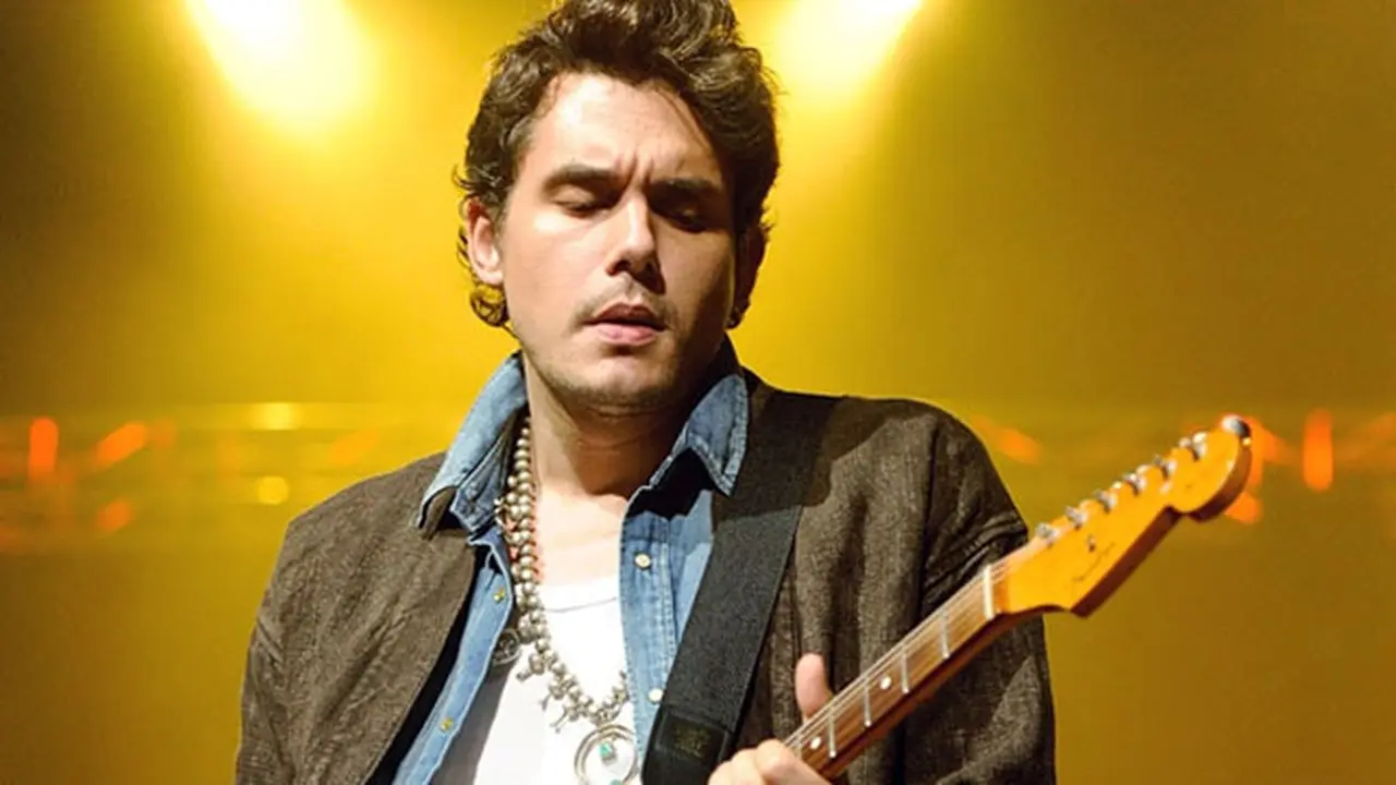 john-mayer-130830b.jpg