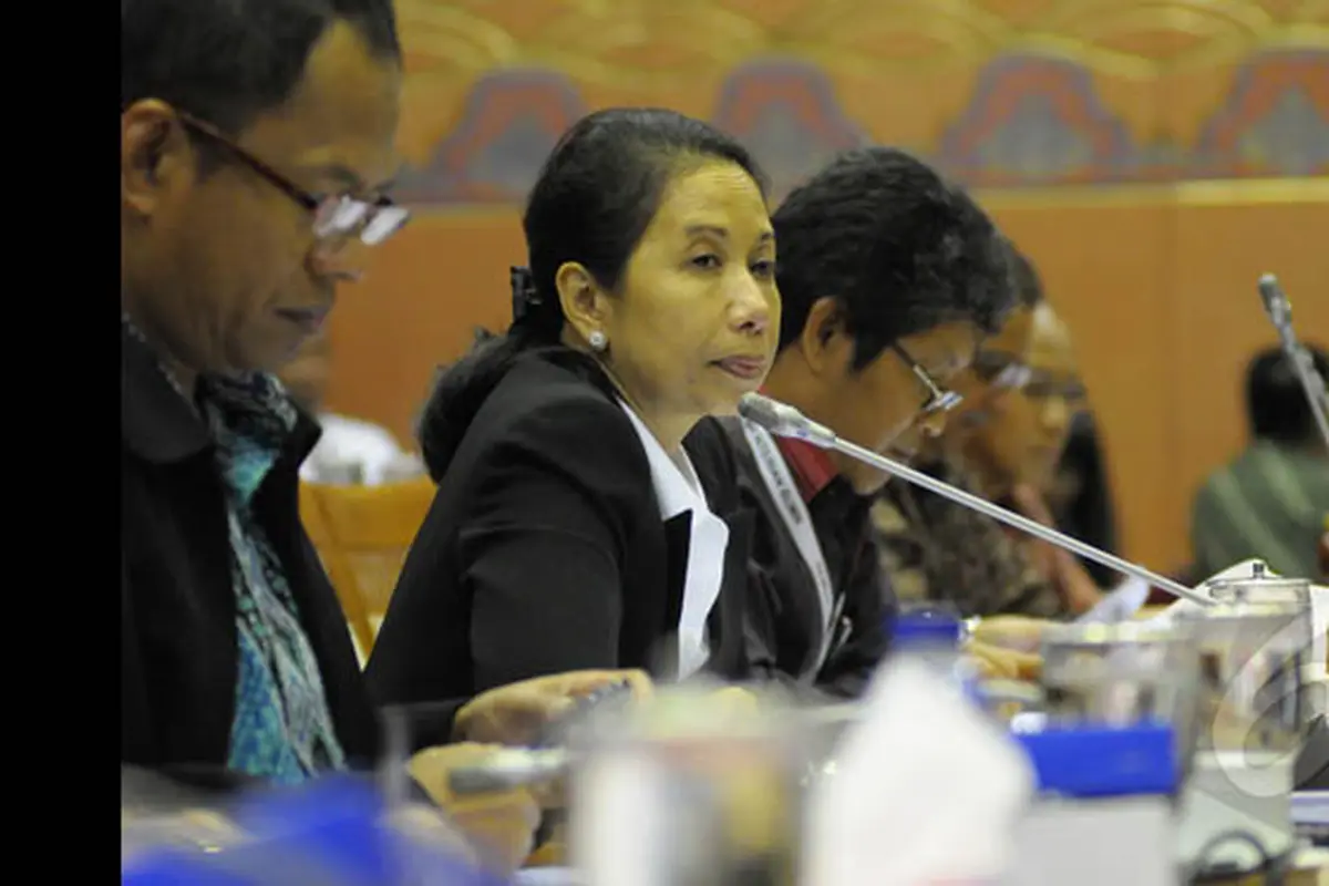 Komisi VI DPR RI dan Menteri BUMN Gelar Rapat Kerja