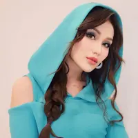 Tampilan Terbaru Ayu Ting Ting saat Manggung Pasca Tidak Menjadi Menikah. [@ayutingting92]