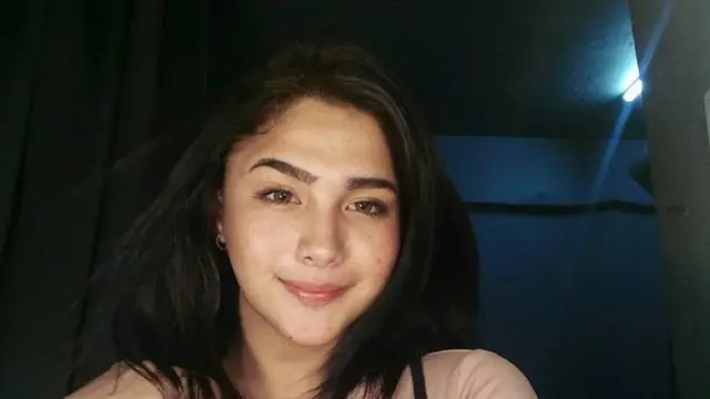 [Bintang] Foto Masa Kecil Cewek Cantik Ini Mengejutkan Netizen, Ternyata Dulunya Seorang Cowok Imut