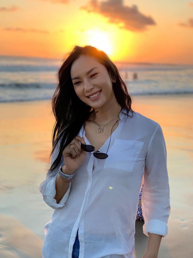 Surat Kalina Ocktaranny Untuk Putranya Azka Itu Napas Mama Tak Ada Yang Bisa Gantikan Ayahmu Showbiz Liputan6 Com