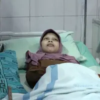 Apa penyebab penyakit ankylosing spondylitis yang diderita sulami?