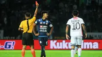 Alfarizi Rajin Kantongi Kartu Merah, Ini Tanggapan Aji Santoso