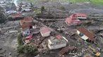 Foto yang diambil dari pesawat tanpa awak (drone) menunjukkan kerusakan di sebuah desa yang terkena dampak banjir bandang di Agam, Sumatera Barat, Indonesia, Selasa, 14 Mei 2024. (AP Photo/Sutan Malik Kayo)