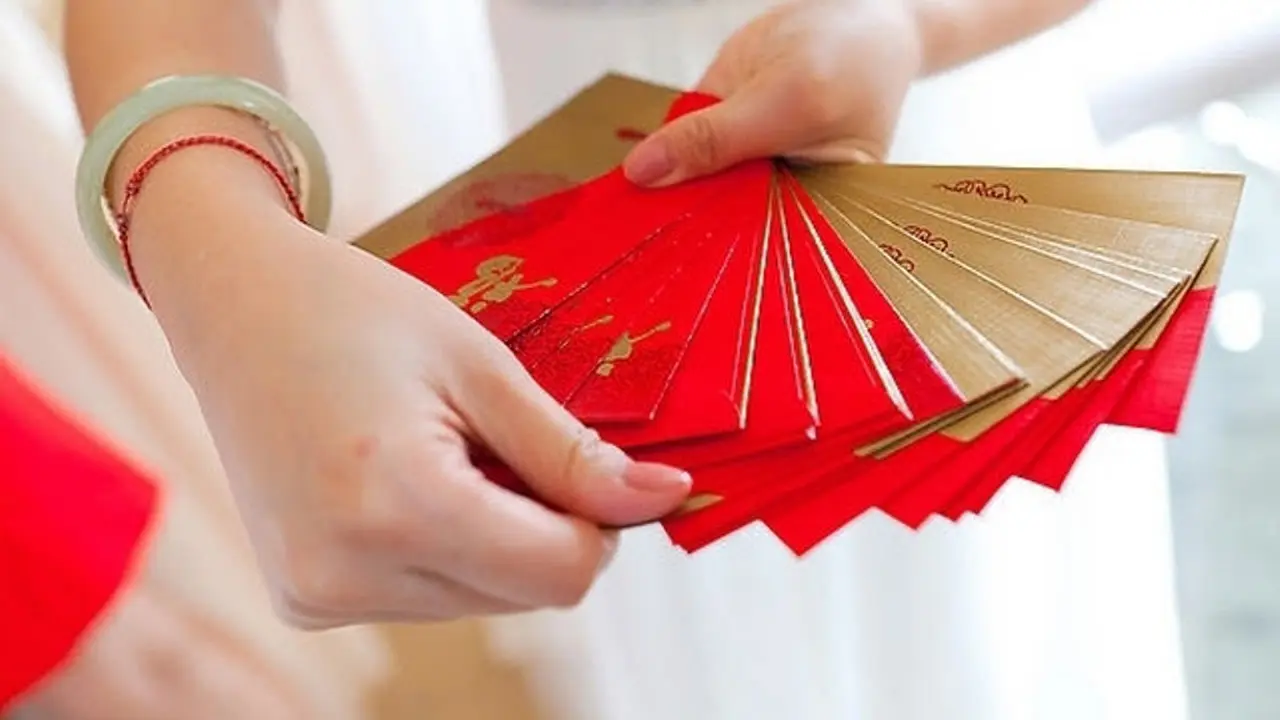 Sederet Potret Angpao yang Bikin Kamu Ogah Ambil Uangnya