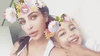 Kim Kardashian dan North West (Instagram)