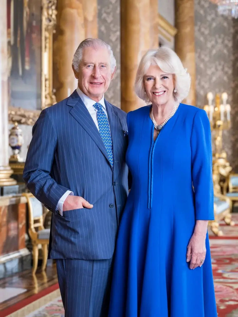 Kartu Undangan Penobatan Raja Charles III Dipamerkan, Gelar Permaisuri Camilla Diubah Jadi Ratu
