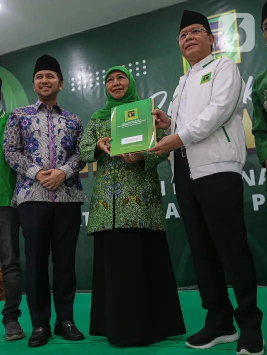 Saat ini, pasangan Khofifah-Emil sudah mengantongi dukungan dari tujuh partai politik. (Liputan6.com/Angga Yuniar)