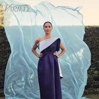 Meghan Markle jalani pemotretan untuk Variety. (dok. Instagram @variety, fotografer @ramonarosales/https://www.instagram.com/p/Cj5JpddsoY9/)
