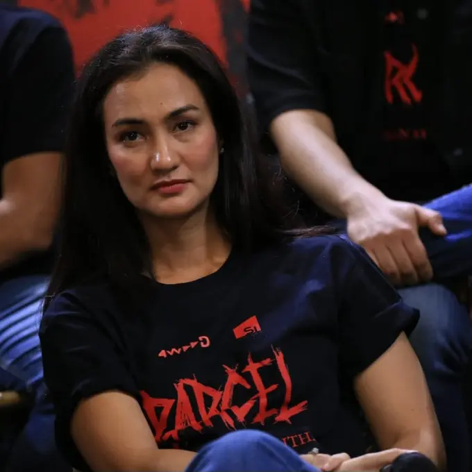 [Fimela] Atiqah Hasiholan