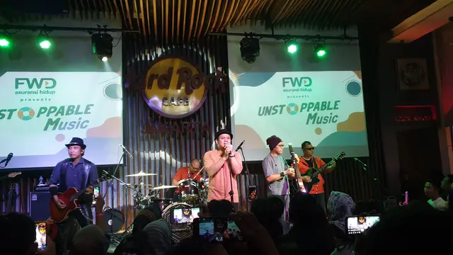 Nyanyikan 13 Lagu, Padi Reborn Sukses Hibur Pecinta Musik di FWD Unstoppable Music