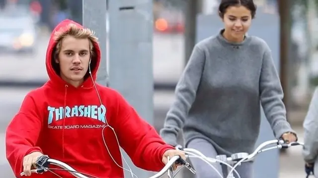 [Bintang] Selena Gomez - Justin Bieber