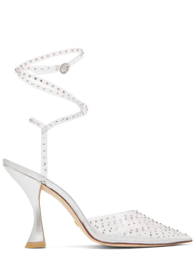 Stuart Weitzman Ikut Meriahkan Busana Selebriti Tanah Air di Acara Red Carpet Gala Premiere