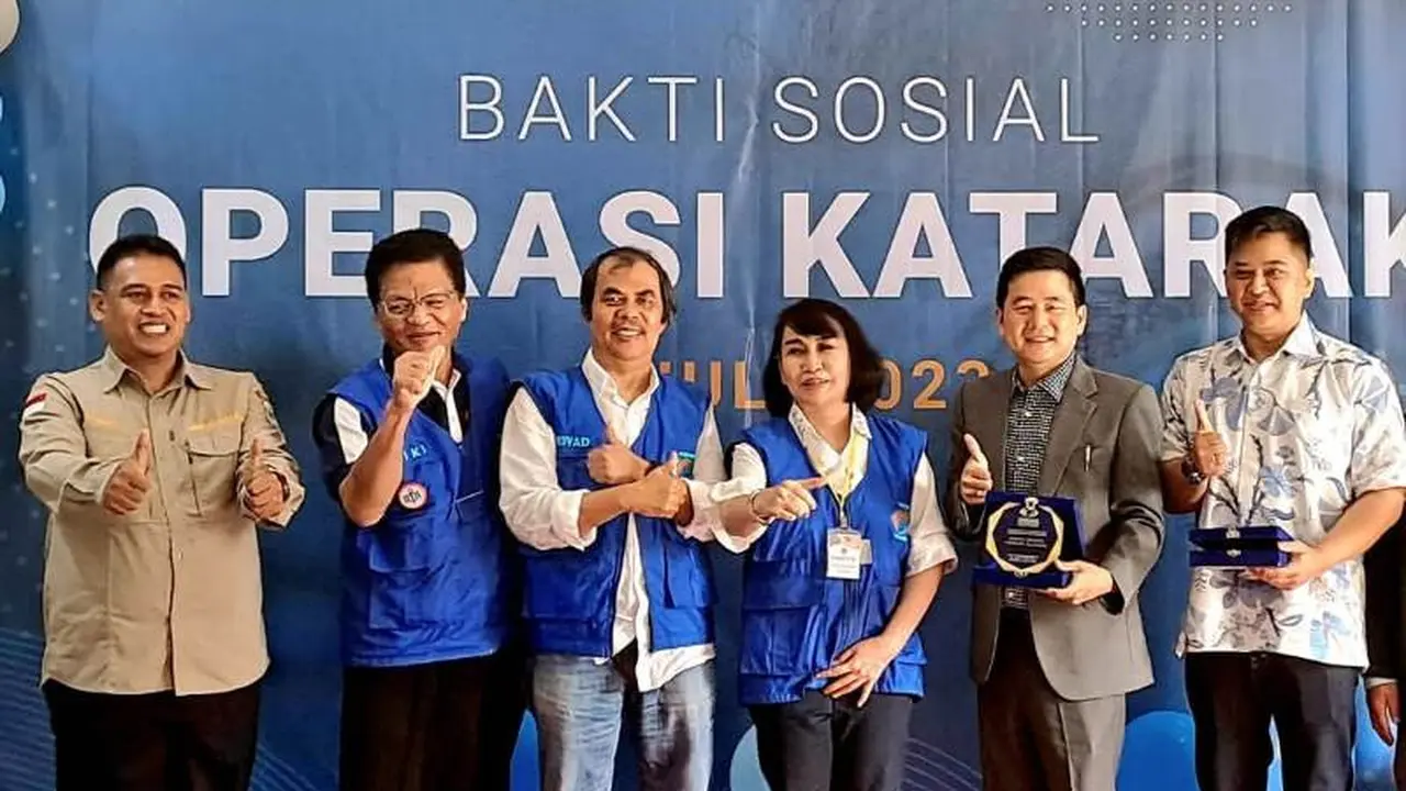 Pusat Vision Therapy Gelar Bakti Sosial Operasi Katarak Gratis di Bekasi