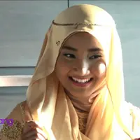 Dibalik seorang idola, pasti akan ada fans dan haters. Awalnya, Fatin sempat merasa sakit hati dengan komentar tajam di social media.