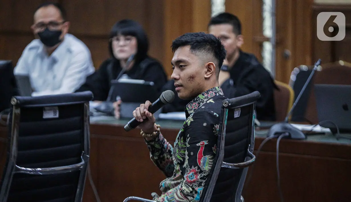 Tindakan Rafael Alun Trisambodo diduga ikut melibatkan anggota keluarganya. (Liputan6.com/Faizal Fanani)