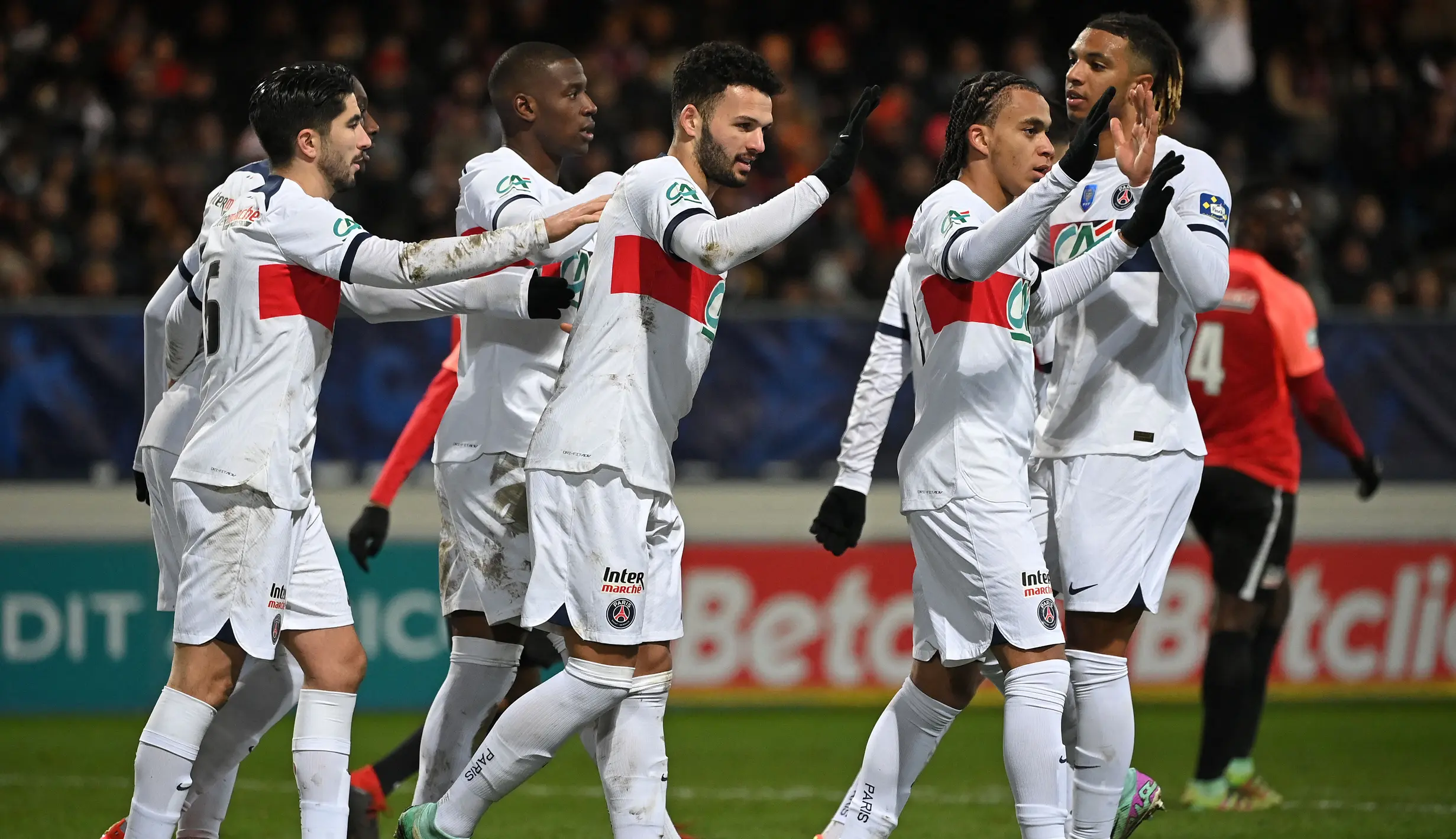 Hasil Piala Prancis PSG Pesta Gol di Gawang Revel Foto
