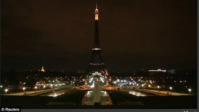 Menara Eiffel berduka atas teror Inggris di London. (Reuters)Menara Eiffel berduka atas teror Inggris di London. (Reuters)