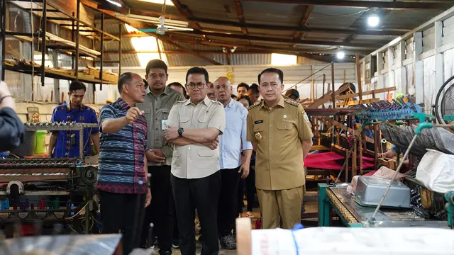 Kunjungi Galeri Ulos Sianipar, Mendag Budi Santoso Dukung Promosi Ekspor UMKM Berbasis Kearifan Lokal
